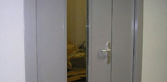Противопожарная металлическая дверь EIW-60